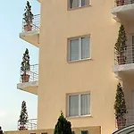 Eviana Hotel 3*