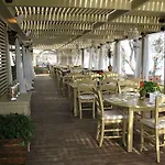 Eviana Hotel 3*