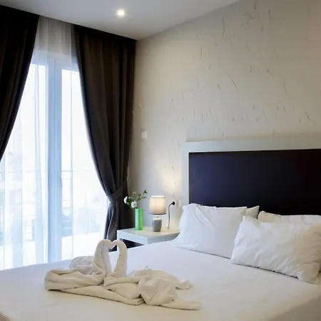 Eviana Hotel