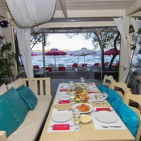 Eviana Hotell Erétria