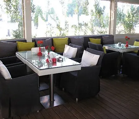 Eviana Hotel